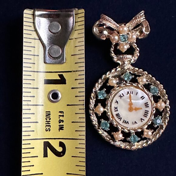 VINTAGE Bejeweled Mother of Pearl Pocket Watch Brooch/Pin - Picture 2 of 3